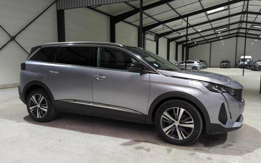 PEUGEOT 5008